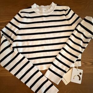 Commense Black and White Striped Cropped Sweater